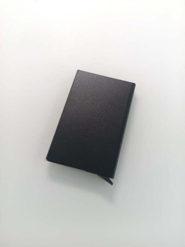 pop-up kaarditasku must Graveeritav pop-up kaardihoidja