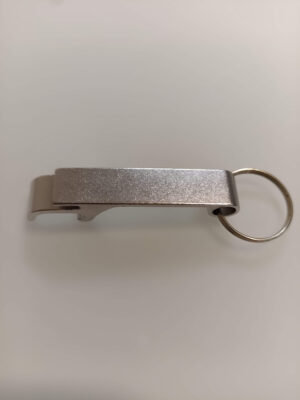 Graveeritav alumiiniumist pudeliavaja-võtmehoidja