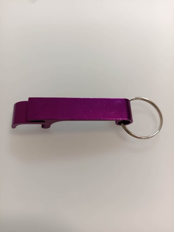 Graveeritav alumiiniumist pudeliavaja-võtmehoidja