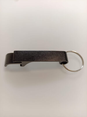 Graveeritav alumiiniumist pudeliavaja-võtmehoidja